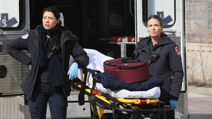 Chicago Fire (Un petit quelque chose) S12 (9/13)