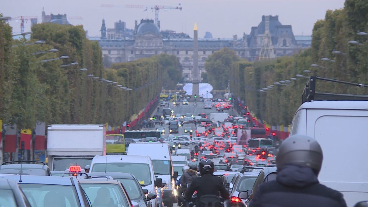 Embouteillages, parkings : dans l'enfer de la route