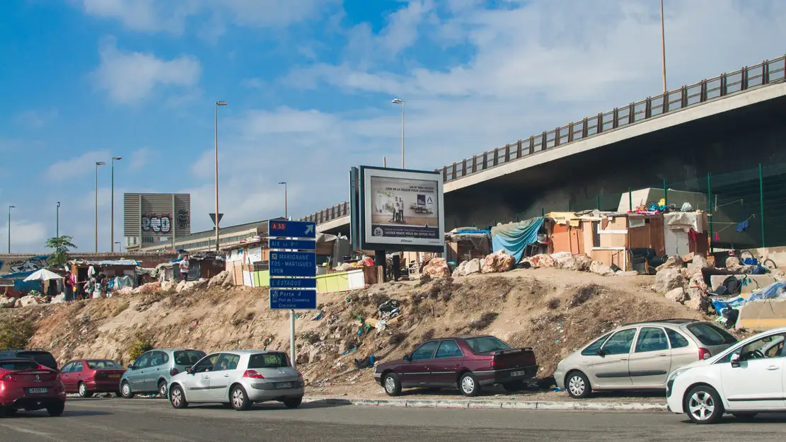 Au coeur de la communauté de Roms de Marseille
