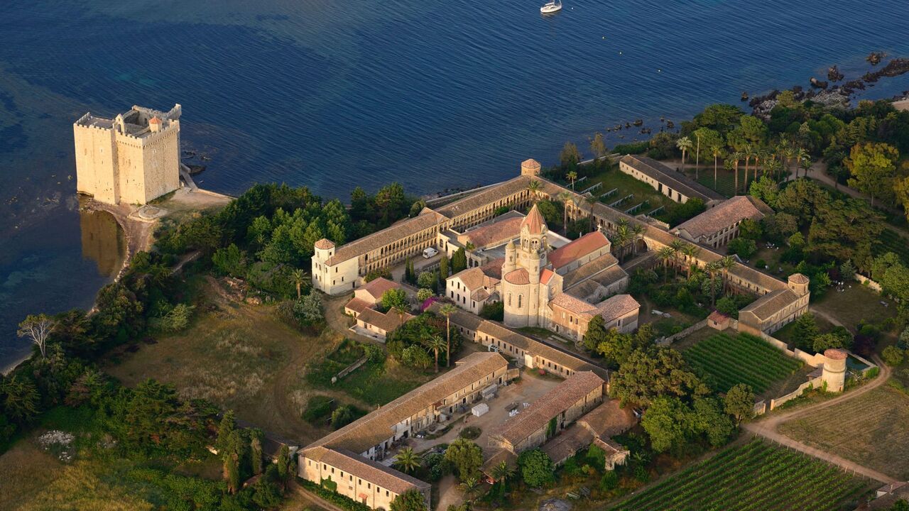 Les trésors des abbayes et des cathédrales françaises